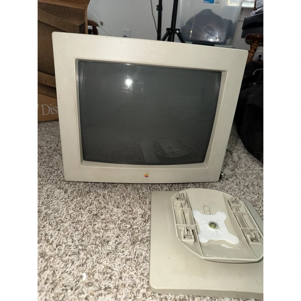 Apple Macintosh Color Plus M1787 14